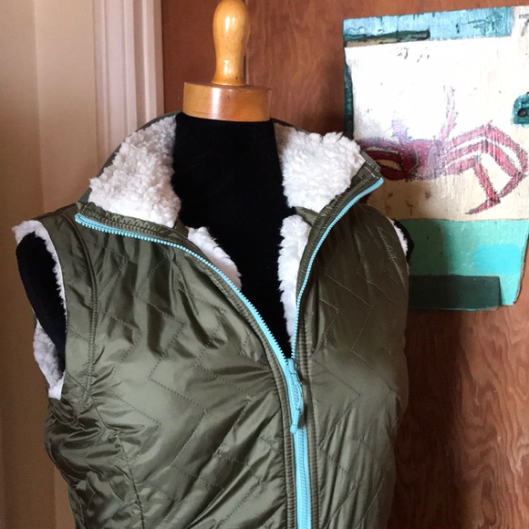 Sweet Mountain HardWear Reversible Vest! M, NWOT! - Picture 3 of 8